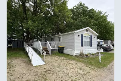 38005 Hwy 18 #6, Prairie Du Chien, WI 53821 - Photo 1