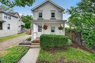 612 S Brooks St, Madison, WI 53715 - Photo 1