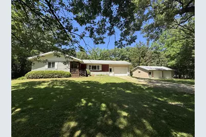 4529 E Palakwia Drive, Janesville, WI 53546 - Photo 1