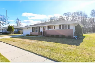 257 Mohawk Road, Janesville, WI 53545 - Photo 1