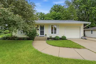 409 Topaz Ln, Madison, WI 53714 - Photo 1