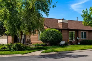 1352 Windsor Cir, Watertown, WI 53098 - Photo 1