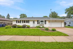 1520 N Pontiac Dr, Janesville, WI 53545 - Photo 1
