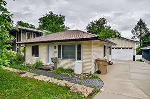 2005 Reetz Rd, Madison, WI 53711 - Photo 1