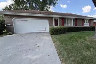 1125 N Pontiac Dr, Janesville, WI 53545 - Photo 1