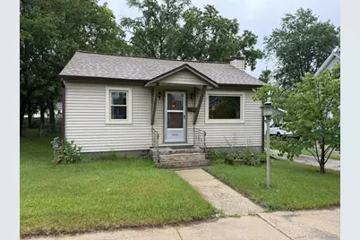 424 E Carroll Street, Portage, WI 53901 - Photo 1