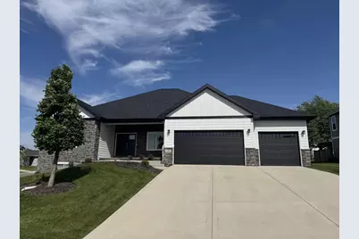 300 Bergamont Boulevard, Oregon, WI 53575 - Photo 1
