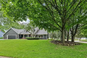 740 Glenwood Ct, Jefferson, WI 53549 - Photo 1