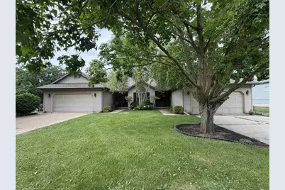 906 Prospect Avenue, Beaver Dam, WI 53916 - Photo 1
