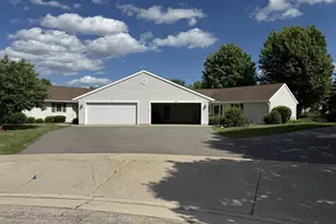 109 Elizabeth Ct, Deerfield, WI 53531 - Photo 1