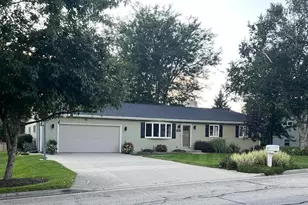 113 N 5th St, Janesville, WI 53536 - Photo 1