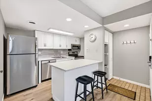 539 D'onofrio Dr, Madison, WI 53719 - Photo 1