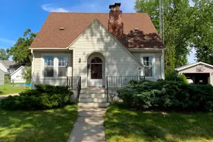 820 Cornelia St, Janesville, WI 53545 - Photo 1