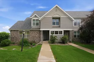3027 Stratton Way, Madison, WI 53719 - Photo 1