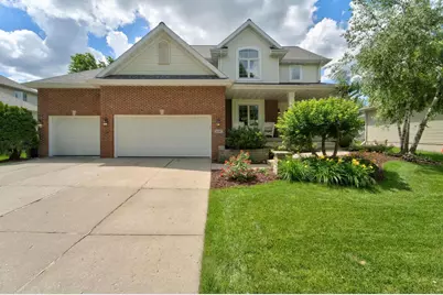 606 Pleasant Valley Parkway, Waunakee, WI 53597 - Photo 1