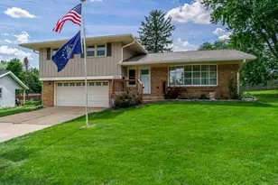 3803 Hemlock Ct, Rockford, IL 61109 - Photo 1