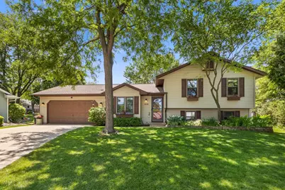 1036 Villa Circle, Sun Prairie, WI 53590 - Photo 1