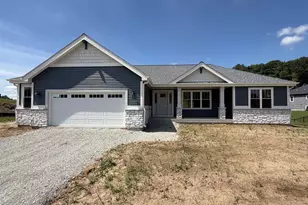 171 Savannah Pkwy, Deerfield, WI 53531 - Photo 1
