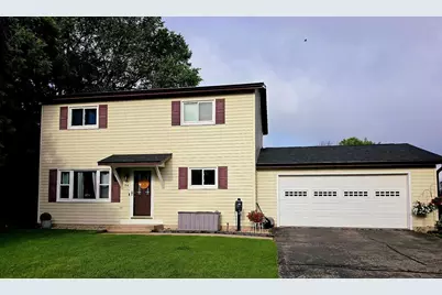 914 S University Avenue, Beaver Dam, WI 53916 - Photo 1