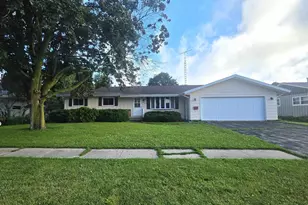 904 Pleasant Ave, Waupun, WI 53963 - Photo 1