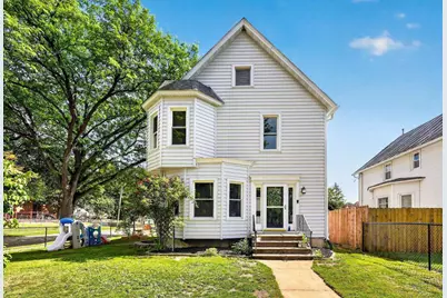 432 6th Street, Baraboo, WI 53913 - Photo 1