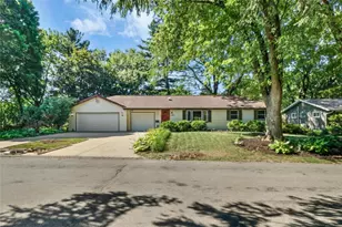 1521 Mayfield Ln, Madison, WI 53704 - Photo 1