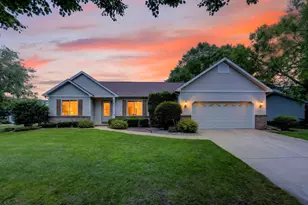 5237 Summer Ridge Dr, Madison, WI 53704 - Photo 1