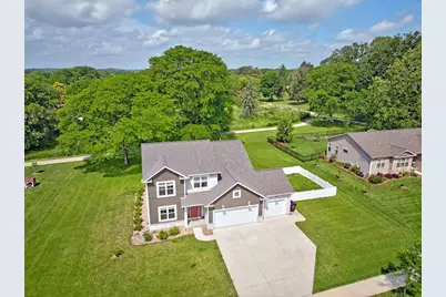 507 S Dewey Avenue, Jefferson, WI 53549 - Photo 1