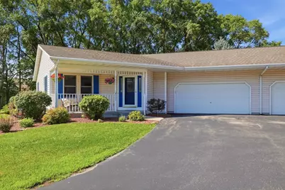 1180 Bloomingfield Drive #304, Whitewater, WI 53190 - Photo 1