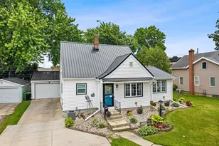 197 Brandon St, Waupun, WI 53963 - Photo 1