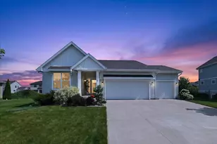 1218 Patriot Way, Sun Prairie, WI 53590 - Photo 1