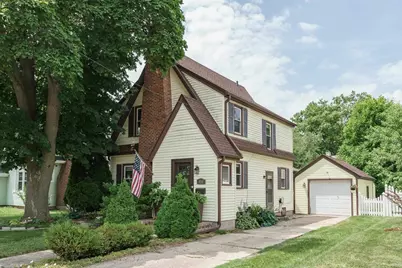 424 S Ringold Street, Janesville, WI 53545 - Photo 1