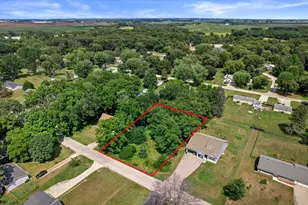 5441 S Driftwood Dr, Janesville, WI 53546 - Photo 1