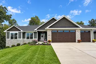 3762 White Pine Dr, Janesville, WI 53545 - Photo 1