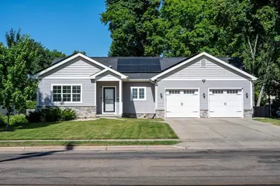 524 N Sherman Avenue, Madison, WI 53704 - Photo 1