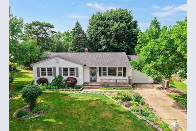 9 Fremont Circle, Madison, WI 53704 - Photo 1