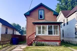 209 Riverside St, Janesville, WI 53548 - Photo 1