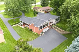 3531 E Shopiere Ln, Beloit, WI 53511 - Photo 1