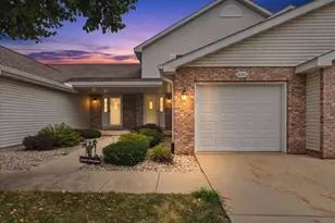 626 Village Ln, Sun Prairie, WI 53590 - Photo 1