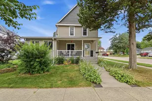 118 Pleasant St, Beaver Dam, WI 53916 - Photo 1