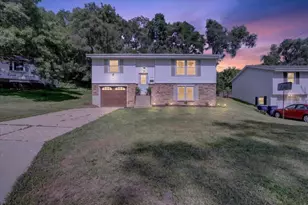 624 Williams St, Janesville, WI 53545 - Photo 1