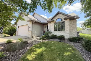 1063 N Thompson Rd, Sun Prairie, WI 53590 - Photo 1