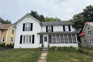 617 S Spring St, Beaver Dam, WI 53916 - Photo 1