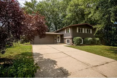 2627 10th Avenue, Monroe, WI 53566 - Photo 1
