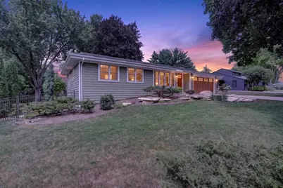 615 Sussex Drive, Janesville, WI 53546 - Photo 1