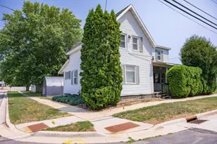 251 Maine St, Mauston, WI 53948 - Photo 1