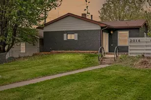 2016 21st Pl, La Crosse, WI 54601 - Photo 1