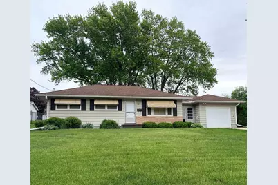 517 East Street, Stoughton, WI 53589 - Photo 1