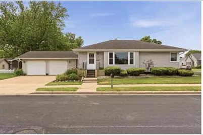 114 W Logan Street, Tomah, WI 54660 - Photo 1