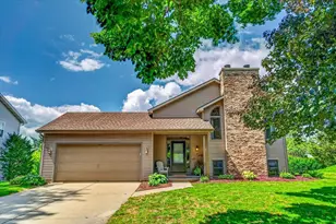 10 Maple View Ct, Madison, WI 53719 - Photo 1